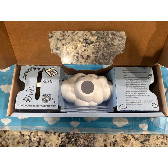 New in box: Chelsea The Cloud, Plant Care; watering system, planting - Picture 4 of 7